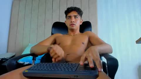 muichiro tokito1 online show from February 13, 9:41 am