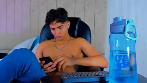 muichiro tokito1 online show from March 2, 4:17 am