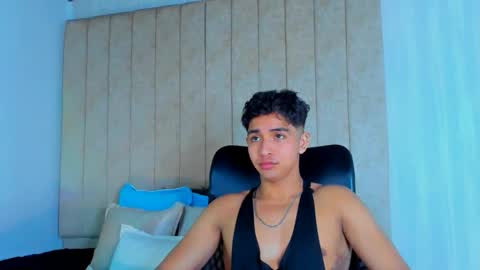 muichiro tokito1 online show from February 9, 4:04 am