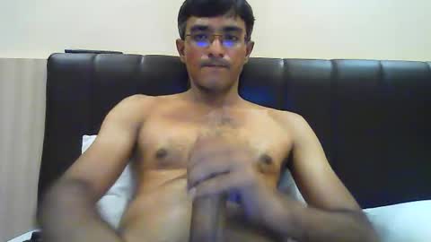 Snapshot of mumbaimonster8inch chatting on October 25, 12:17 pm rajesh engineer online show from October 25, 12:17 pm