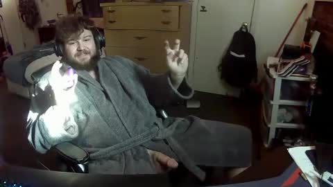 munchieee online show from December 14, 5:03 pm