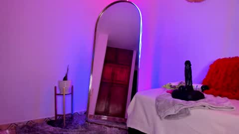 Tell me Sofi  online show from February 23, 11:40 pm