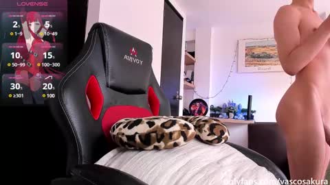 Snapshot of murielkarmesi chatting on February 23, 6:56 pm murielkarmesi online show from February 23, 6:56 pm
