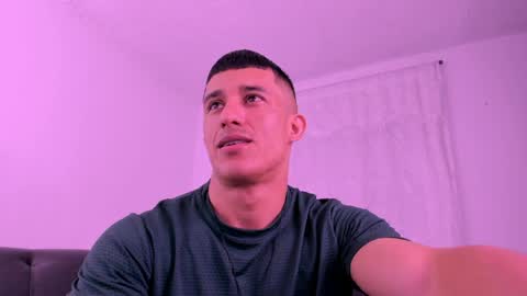 Muscle Man online show from April 4, 3:30 pm