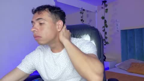 muscle scott online show from March 22, 2:32 pm