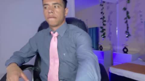 muscle scott online show from March 20, 2:22 pm