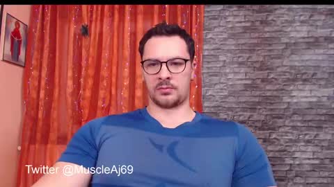 AJ online show from December 10, 7:11 pm