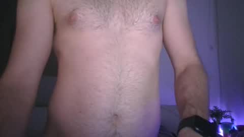 Snapshot of muscleedgernips chatting on October 26, 10:05 am muscleedgernips online show from October 26, 10:05 am