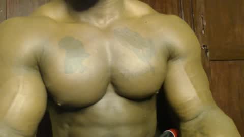 Snapshot of musclegodsammy23 chatting on September 28, 12:08 am musclegod23 online show from September 28, 12:08 am