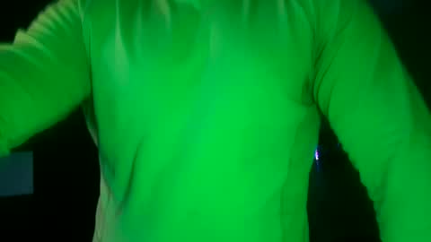 Snapshot of muscles_hulk chatting on February 6, 10:10 pm Hulk Muscles - NEW ACCOUNT online show from February 6, 10:10 pm