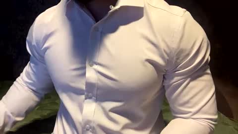 muscularjuggler online show from October 8, 4:24 pm