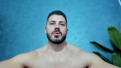 Snapshot of muscularmaster chatting on February 14, 10:47 pm muscularmaster onlyfans online show from February 14, 10:47 pm