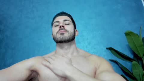 Snapshot of muscularmaster chatting on February 6, 10:10 pm muscularmaster onlyfans online show from February 6, 10:10 pm
