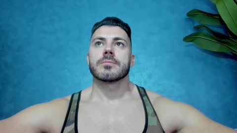 Snapshot of muscularmaster chatting on October 10, 9:37 am muscularmaster onlyfans online show from October 10, 9:37 am