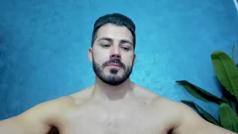 Snapshot of muscularmaster chatting on February 24, 1:13 am muscularmaster onlyfans online show from February 24, 1:13 am