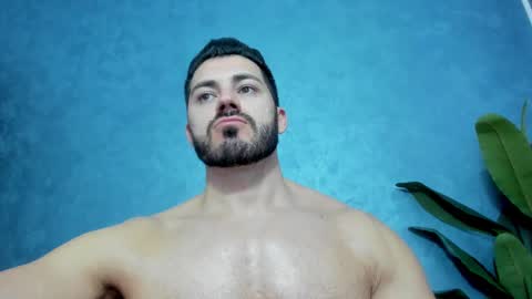 Snapshot of muscularmaster chatting on February 26, 10:04 pm muscularmaster onlyfans online show from February 26, 10:04 pm