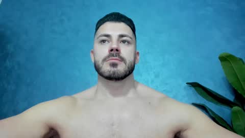 Snapshot of muscularmaster chatting on February 10, 10:19 pm muscularmaster onlyfans online show from February 10, 10:19 pm
