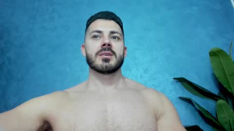 Snapshot of muscularmaster chatting on February 13, 12:46 am muscularmaster onlyfans online show from February 13, 12:46 am
