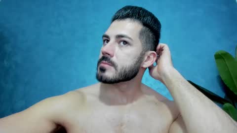 Snapshot of muscularmaster chatting on February 24, 10:14 pm muscularmaster onlyfans online show from February 24, 10:14 pm