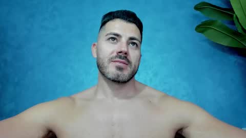 Snapshot of muscularmaster chatting on September 17, 9:24 am muscularmaster onlyfans online show from September 17, 9:24 am