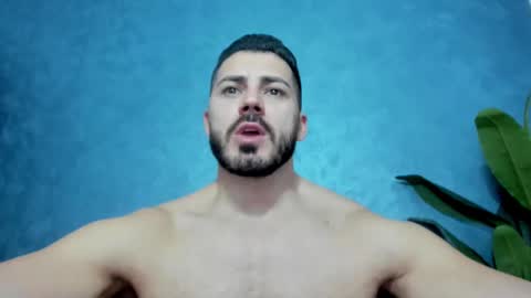 Snapshot of muscularmaster chatting on February 16, 1:58 am muscularmaster onlyfans online show from February 16, 1:58 am