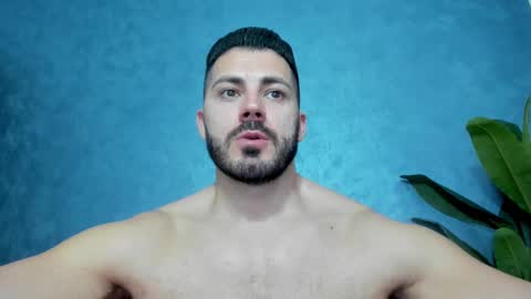 Snapshot of muscularmaster chatting on March 10, 1:01 am muscularmaster onlyfans online show from March 10, 1:01 am