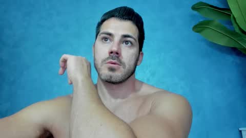 Snapshot of muscularmaster chatting on September 12, 11:40 pm muscularmaster onlyfans online show from September 12, 11:40 pm