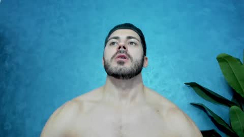 Snapshot of muscularmaster chatting on February 6, 1:05 am muscularmaster onlyfans online show from February 6, 1:05 am
