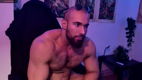 Snapshot of musculusx chatting on September 28, 11:14 pm Musculus online show from September 28, 11:14 pm