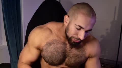 Snapshot of musculusx chatting on October 14, 12:52 pm Musculus online show from October 14, 12:52 pm