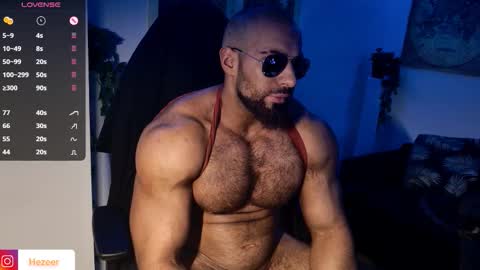 Snapshot of musculusx chatting on October 5, 9:55 pm Musculus online show from October 5, 9:55 pm