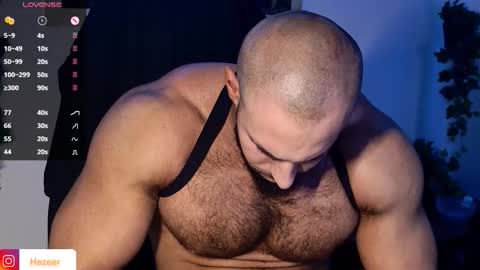 Snapshot of musculusx chatting on October 4, 9:45 pm Musculus online show from October 4, 9:45 pm