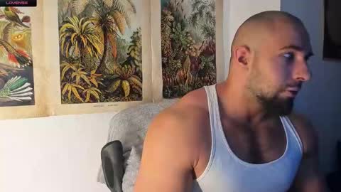 Snapshot of musculusx chatting on February 26, 5:10 pm Musculus online show from February 26, 5:10 pm