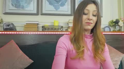 Luna  online show from January 31, 8:39 pm