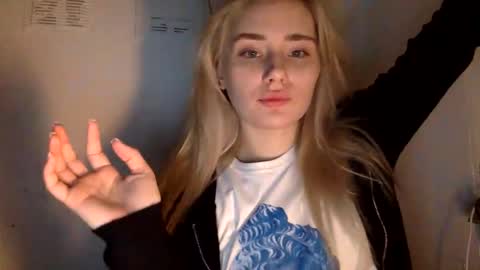 musescorner online show from March 17, 7:08 pm