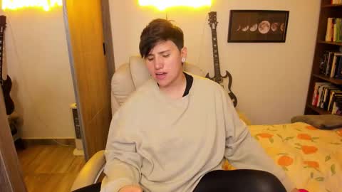 VALENTINA Luna  online show from November 12, 11:40 pm