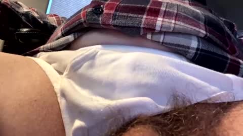 Snapshot of mutualjerk chatting on December 10, 3:44 pm bighead mature oldcock love hairy pussy C2C married..hairy women more than welcome. Tips not required but appreciated online show from December 10, 3:44 pm