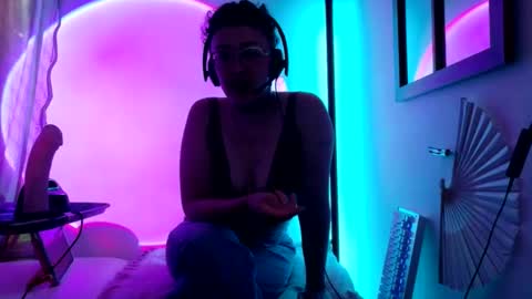 Mx. Anouk Divine online show from February 28, 1:20 am