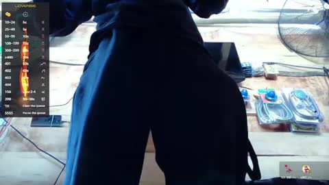 Snapshot of mxdnxss chatting on October 14, 5:49 pm Maty online show from October 14, 5:49 pm