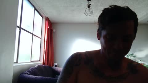 Snapshot of mxdnxss chatting on December 1, 9:39 pm Maty online show from December 1, 9:39 pm