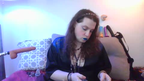 Snapshot of mxsissycharlotte chatting on September 10, 8:10 pm Mx Charlotte online show from September 10, 8:10 pm