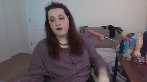 Snapshot of mxsissycharlotte chatting on September 23, 7:09 pm Mx Charlotte online show from September 23, 7:09 pm