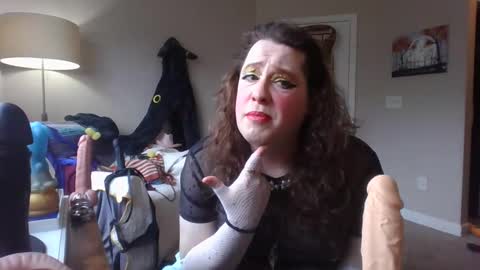 Snapshot of mxsissycharlotte chatting on March 3, 3:54 pm Mx Charlotte online show from March 3, 3:54 pm
