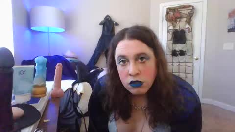 Snapshot of mxsissycharlotte chatting on March 12, 8:09 pm Mx Charlotte online show from March 12, 8:09 pm
