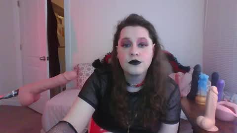 Snapshot of mxsissycharlotte chatting on September 25, 7:21 pm Mx Charlotte online show from September 25, 7:21 pm