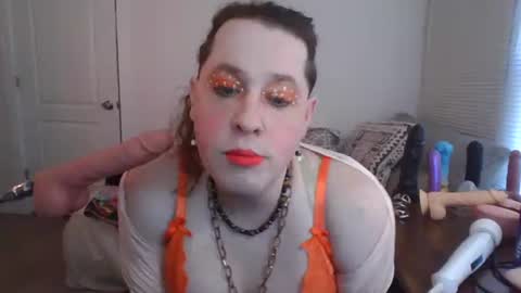 Snapshot of mxsissycharlotte chatting on October 14, 3:48 pm Mx Charlotte online show from October 14, 3:48 pm