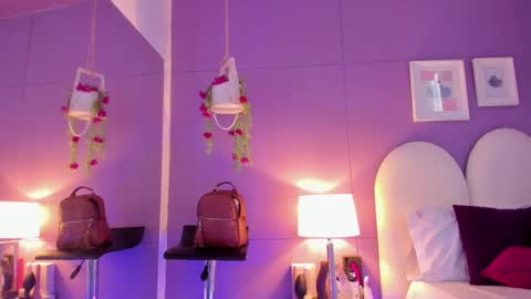 Snapshot of my_aleja_ chatting on September 15, 12:50 pm my_aleja_ online show from September 15, 12:50 pm