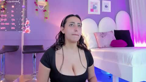 Snapshot of my_aleja_ chatting on October 20, 12:54 pm my_aleja_ online show from October 20, 12:54 pm