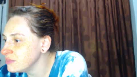     sara      i know you love me xoxox     online show from February 5, 7:12 am