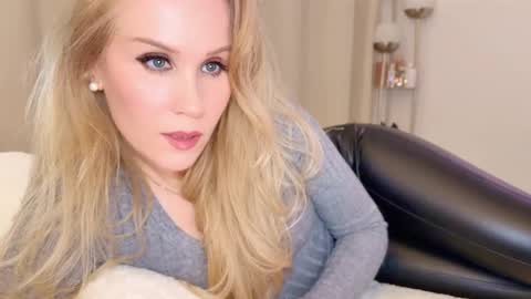 Mya-be Yours P online show from March 8, 9:08 pm